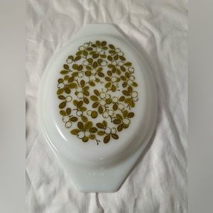 Pyrex Olive Verde Lid 1 1/2 quart 943-C-15 lid only